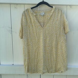 Ava and Viv yellow floral blouse. EUC.